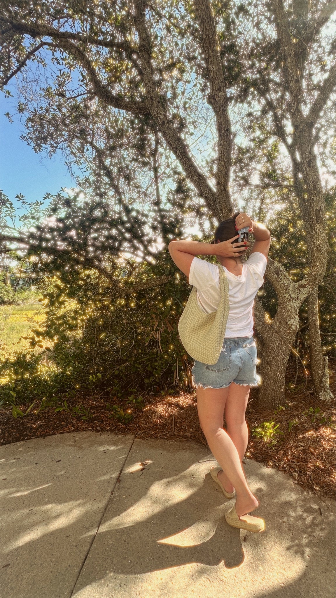 Summer essentials 

#LTKSummerEdit #LTKItBag #LTKStyleTip