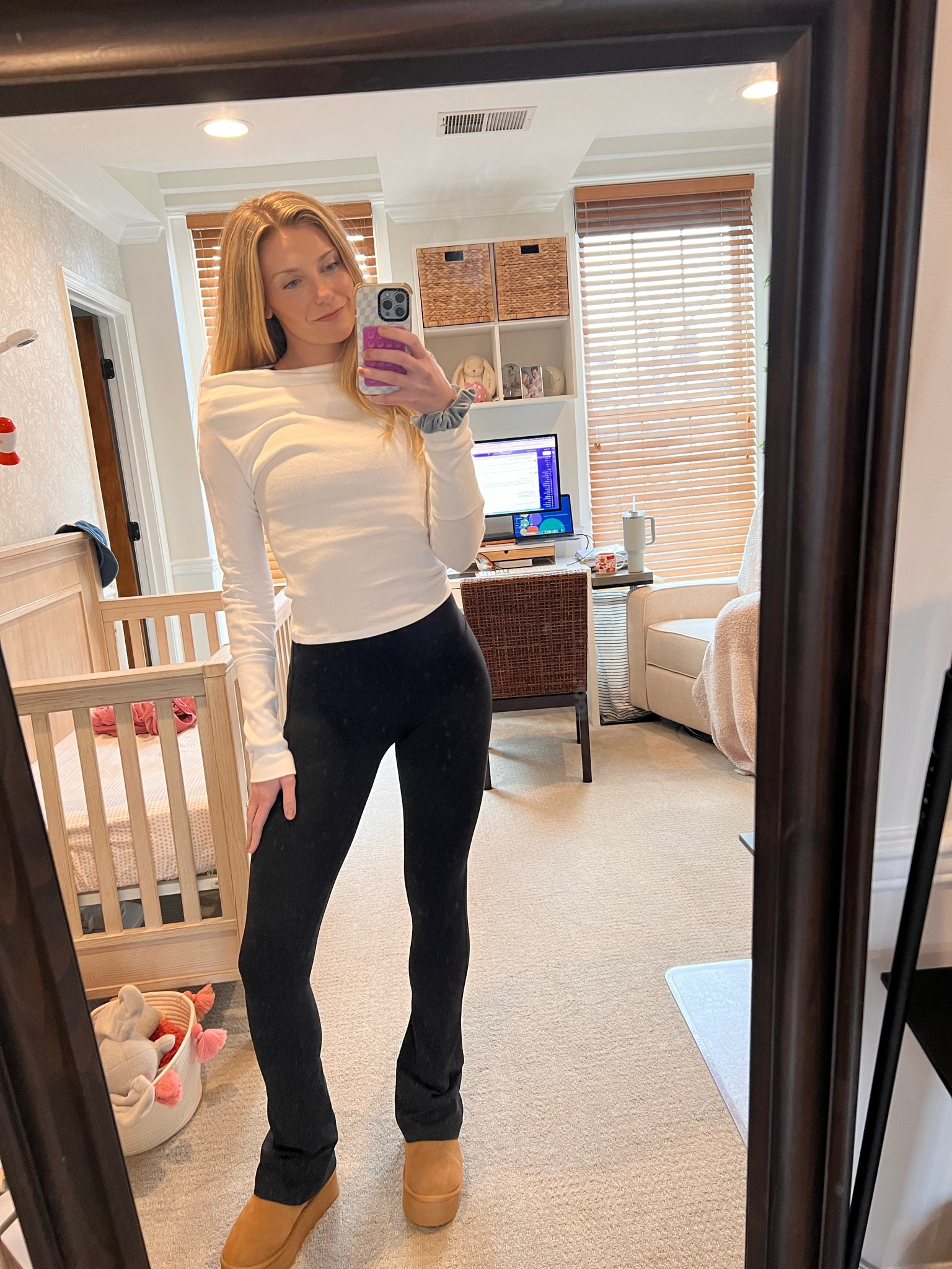 I love a comfy simple outfit! Free people has the best long sleeve shirts which are high quality. Also these platform short uggs are great dupes! Highly recommend 💯

#LTKSpringSale #LTKshoecrush #LTKfindsunder100