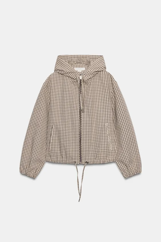 Model height: 178 cmJacket featuring an adjustable drawstring hood and long sleeves with elastic ... | Zara NL