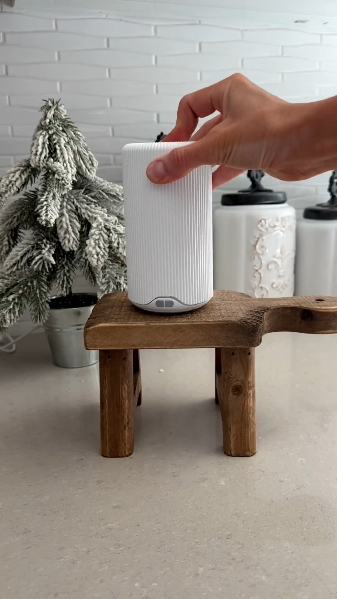 Let’s get this house smelling like Christmas 🌲🏠 

Pura, home diffuser, clean home products, Christmas scents, Capri Blue diffuser, blasam scent, holiday Pura, gift ideas 

#LTKHoliday #LTKHome #LTKSeasonal