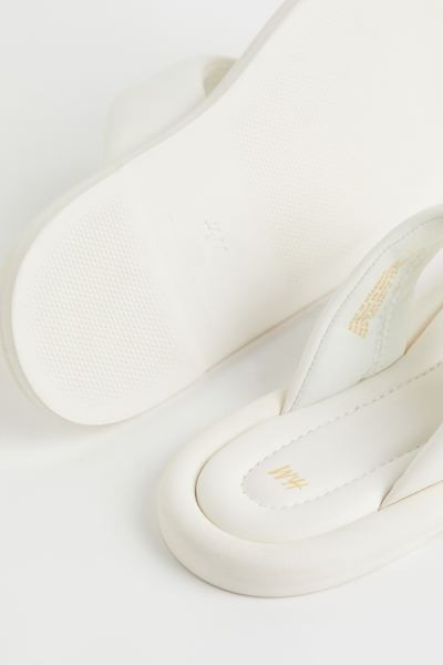 Zehensandalen | H&M (DE, AT, CH, NL, FI)