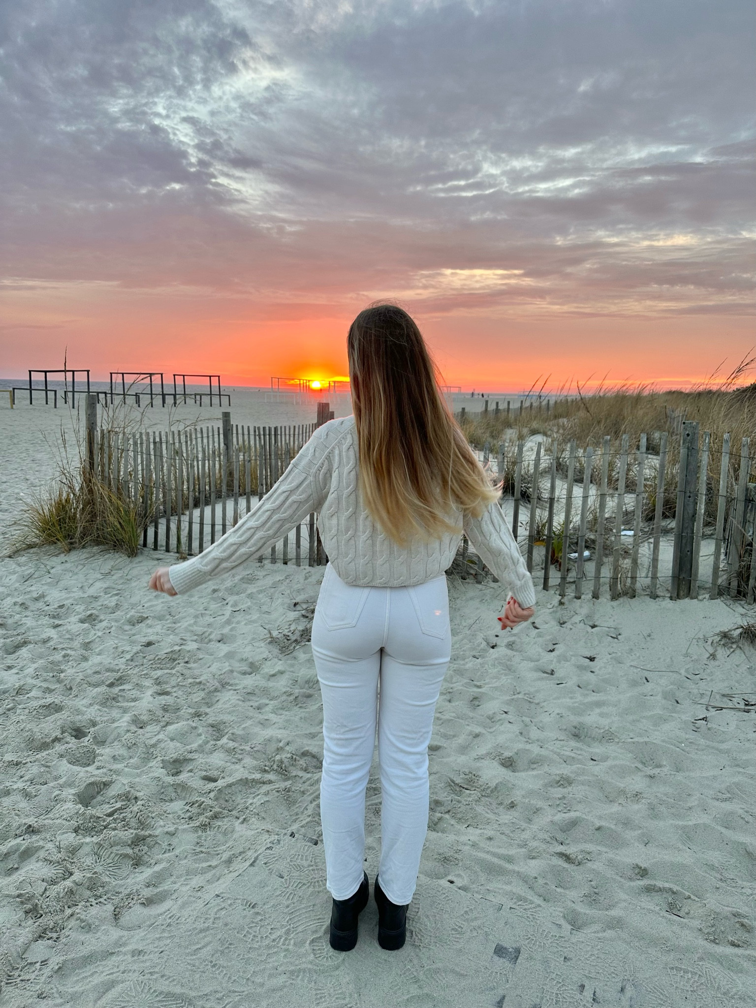 The perfect cropped sweater + jeans!

Sweater is from Aritzia - wearing size 2xs.

Jeans are Abercrombie - wearing size 26 regular curve love. (I vary between 25-26 regular curve love in Abercrombie jeans). The color I am wearing is not available anymore, but they do have another light tan color option currently.


#LTKstyletip #LTKSeasonal #LTKfindsunder100