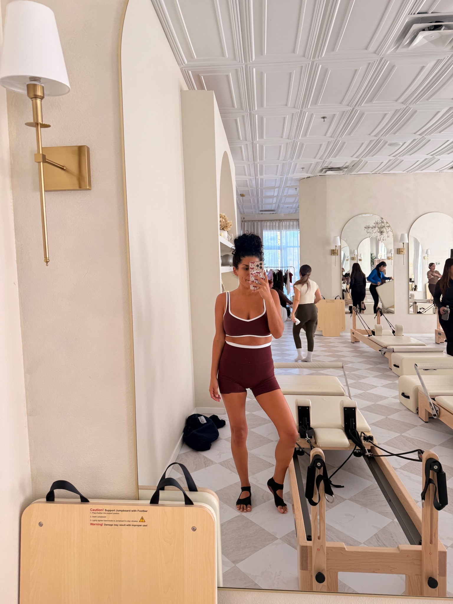 The kind of workout outfit that actually makes you want to show up 😍

Matching sets just hit different; comfy, flattering, and totally confidence-boosting for Pilates days (or… let’s be honest… coffee runs too 😌).

#abercrombie #YPB #pilates

#LTKFindsUnder50 #LTKdayinmylife #LTKfitnessgoals