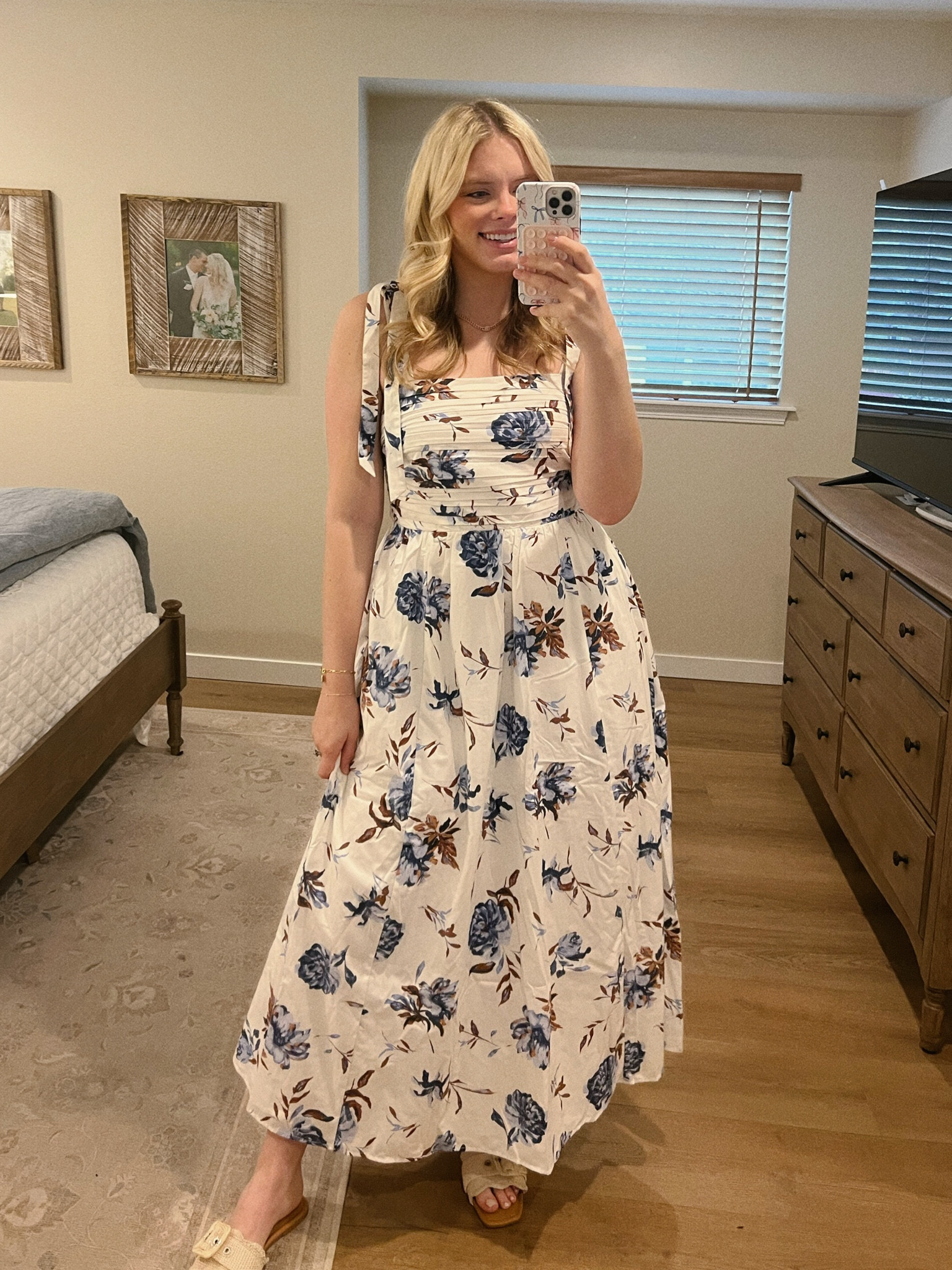 Dress is 20% off this weekend at Abercrombie! Runs TTS, wearing a medium tall

#ltksale #abercrombiestyle #abercrombiedresses #springdresses

#LTKSpringSale #LTKsalealert #LTKSeasonal