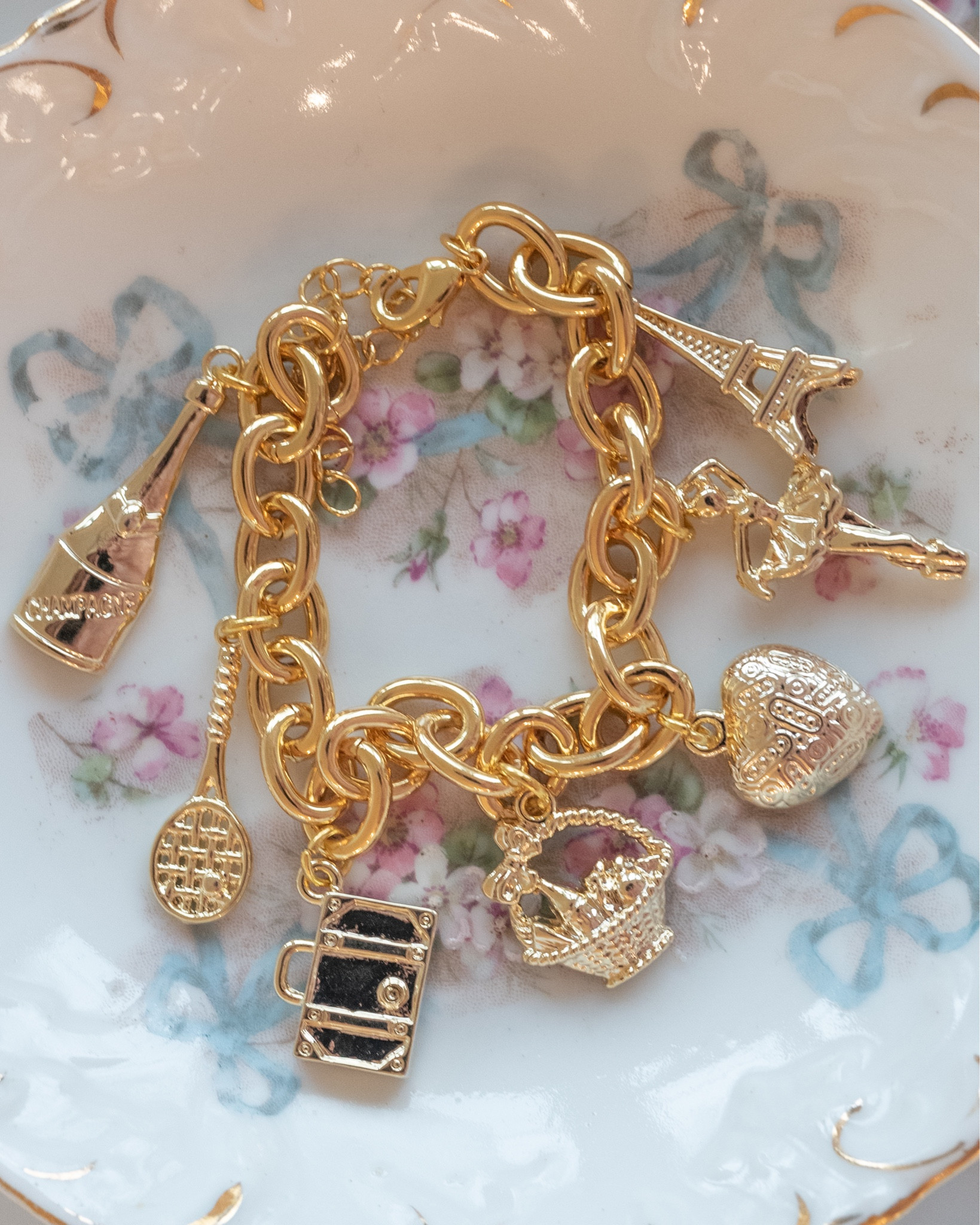 The Broke Brooke x Lisi Lerch Mommy & Me Collection for Mother’s Day launching Thursday April 13th!! 

#mothersday #charmbracelets #mommyandmepurses #handbags #mothersdaygifts #mum #rattanbags #earrings #grandmillennial 