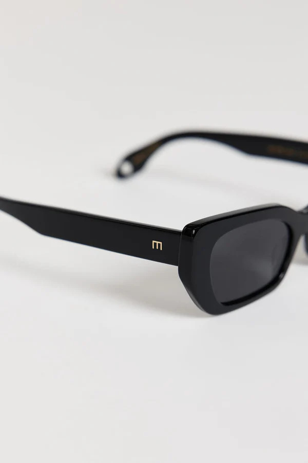 ELISA JOHNSON COOKIE IN GLOSS BLACK SUNGLASSES | DISSH