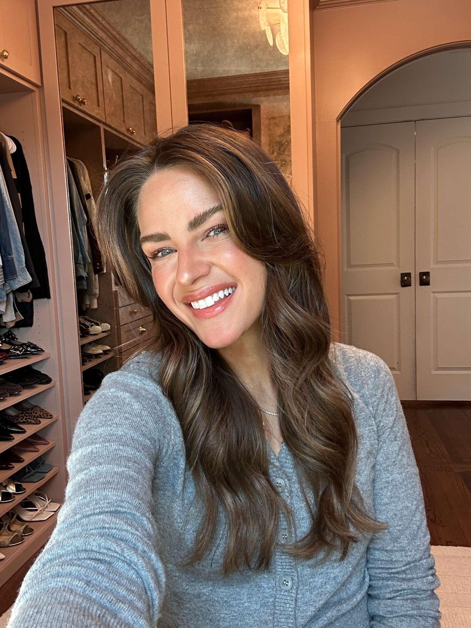 GRWM: story time ❣️ linked everything I used here!
Also my codes always work for these sites as well.
code: ALOPROFILE for Tarte
code: ALOPROFILE for Dibs Beauty



#LTKBeauty #LTKStyleTip #LTKSaleAlert