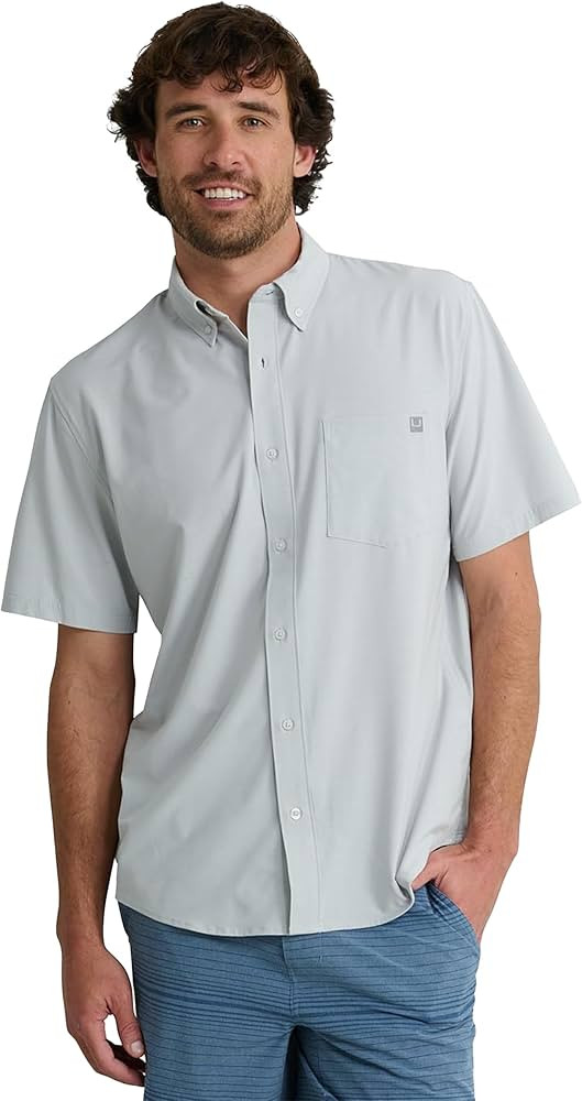 HUK Men's Kona Solid Short Sleeve Fishing Button Down Shirt | Amazon (US)