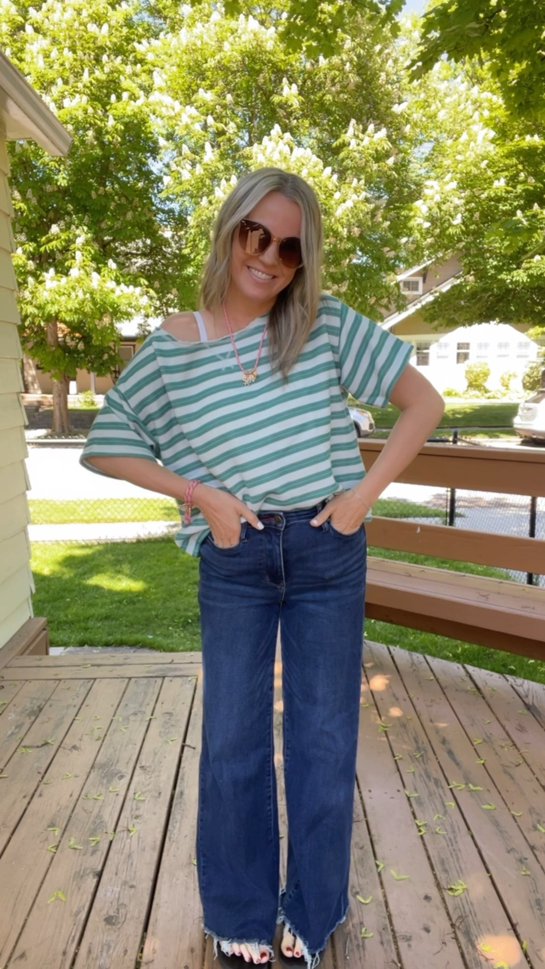 American Eagle! Stripes for the win.

#LTKootd
