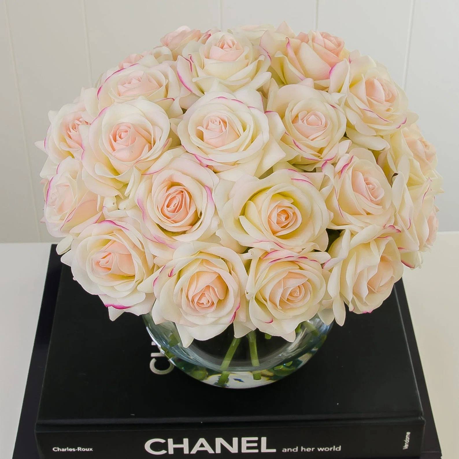 Roses Centerpiece in Vase | Wayfair North America