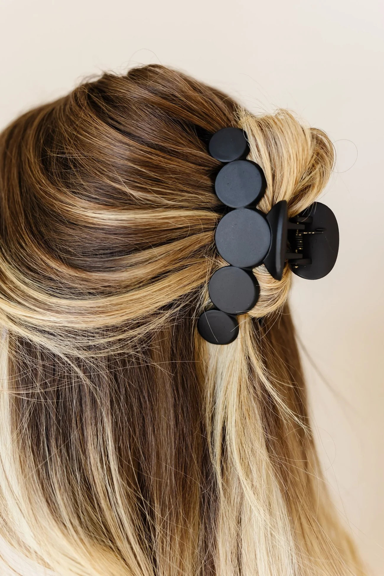 Circles Claw Clip | Shop Andi