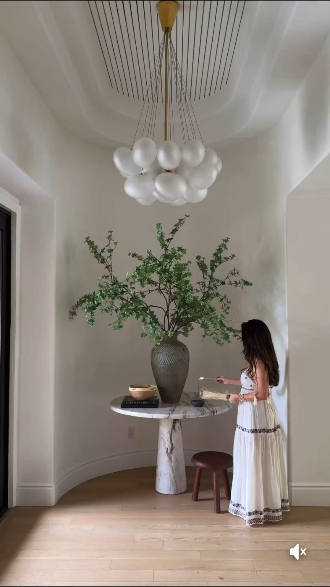 Entryway styling

#LTKHome #LTKmomlife #LTKdayinmylife