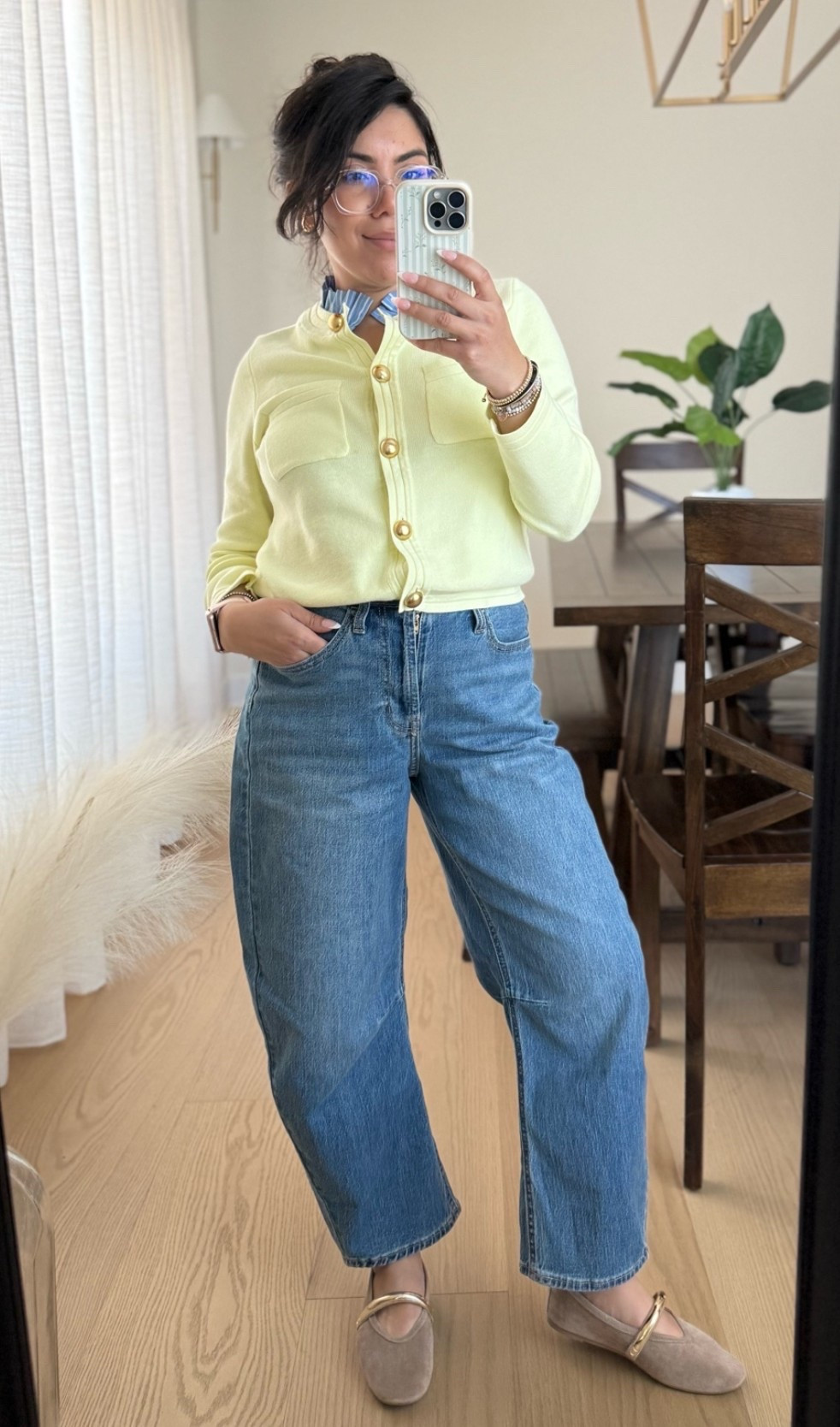 This top is so good! I’m literally obsessed and these Old Navy jeans are the perfect size if you’re on the shorter side

#LTKootd #LTKPetite #LTKgrwm