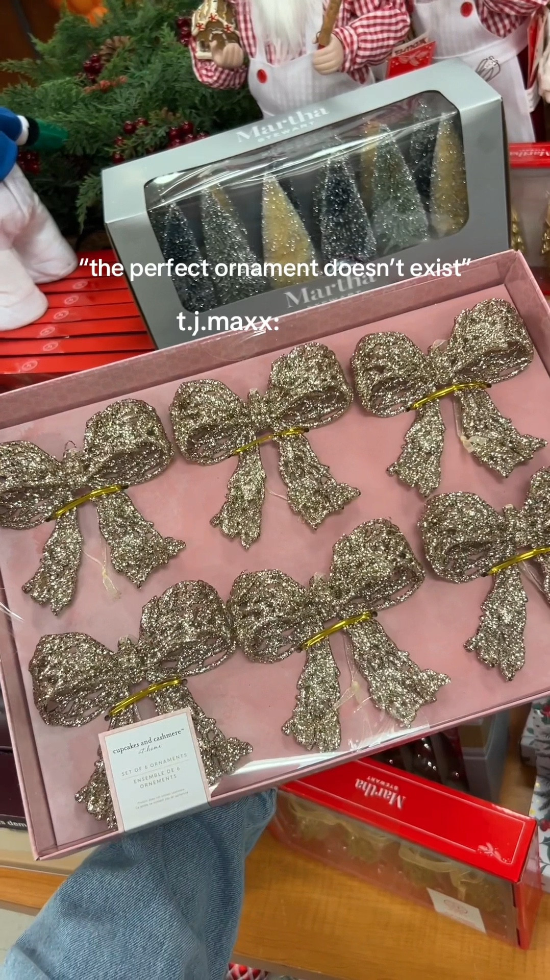 Found similar options on Amazon!

#christmas #christmasdecor #homedecor #christmastree #bow 

#LTKGiftGuide #LTKHoliday #LTKHome