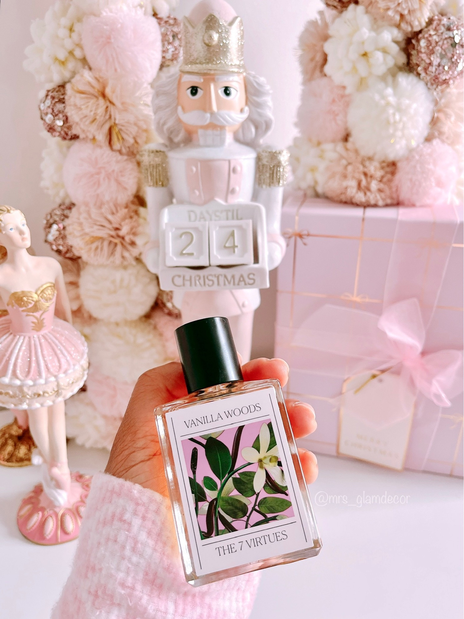 The best smelling Vanilla Perfume 🍦🌹🍐