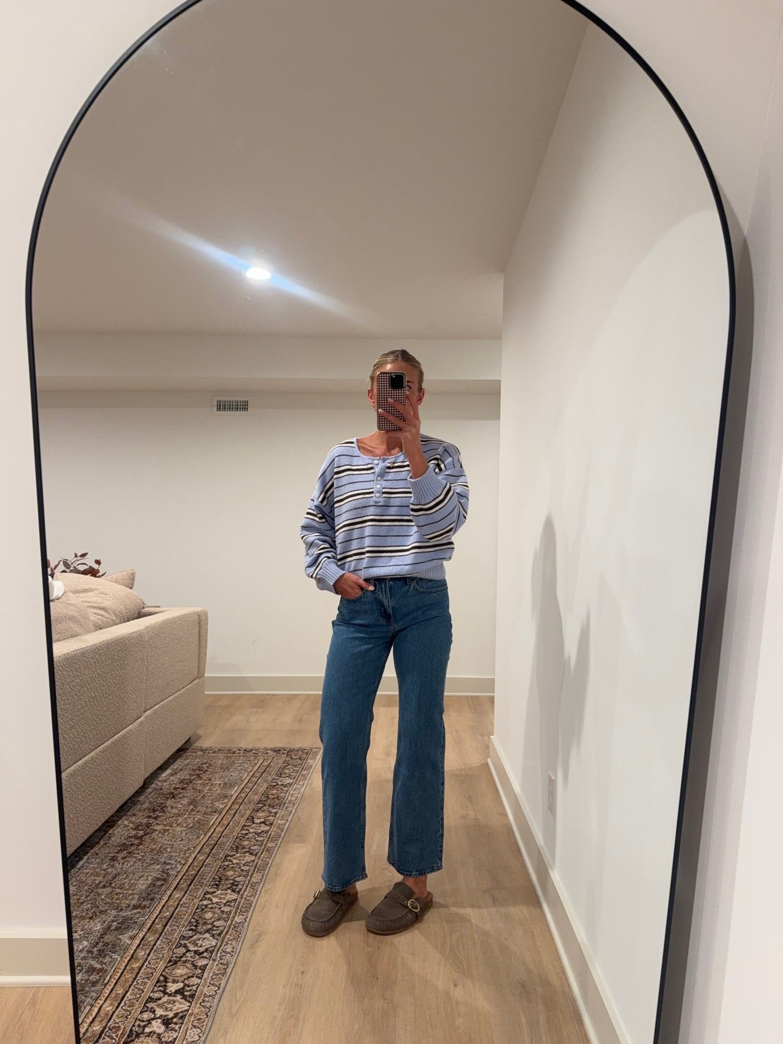 Shop my Reef shoes with code RF-ASHLEYB for 20% off! 
Sizing:
I’m wearing the regular length size 27 in the jeans for a more cropped fit. 
This sweater (size M) color is sold out, so I linked another color plus a few similar Amazon options!

#LTKootd #LTKSaleAlert #LTKSeasonal