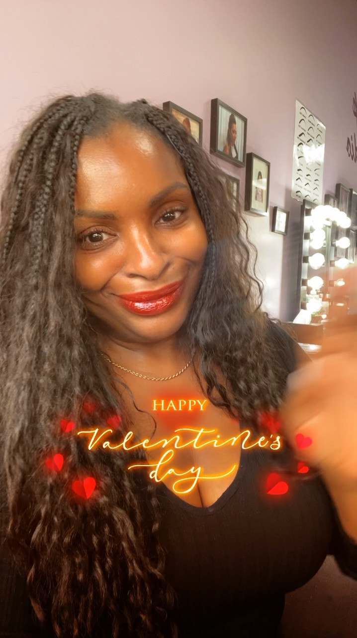❤️ Love who loves You ❤️

Red Hydrating Lip Stain by Fenty Beauty in Strawberry Sangria 

It feels so good and smooth on the lips.👄 




#LTKParties #LTKBeauty #LTKFindsUnder50
