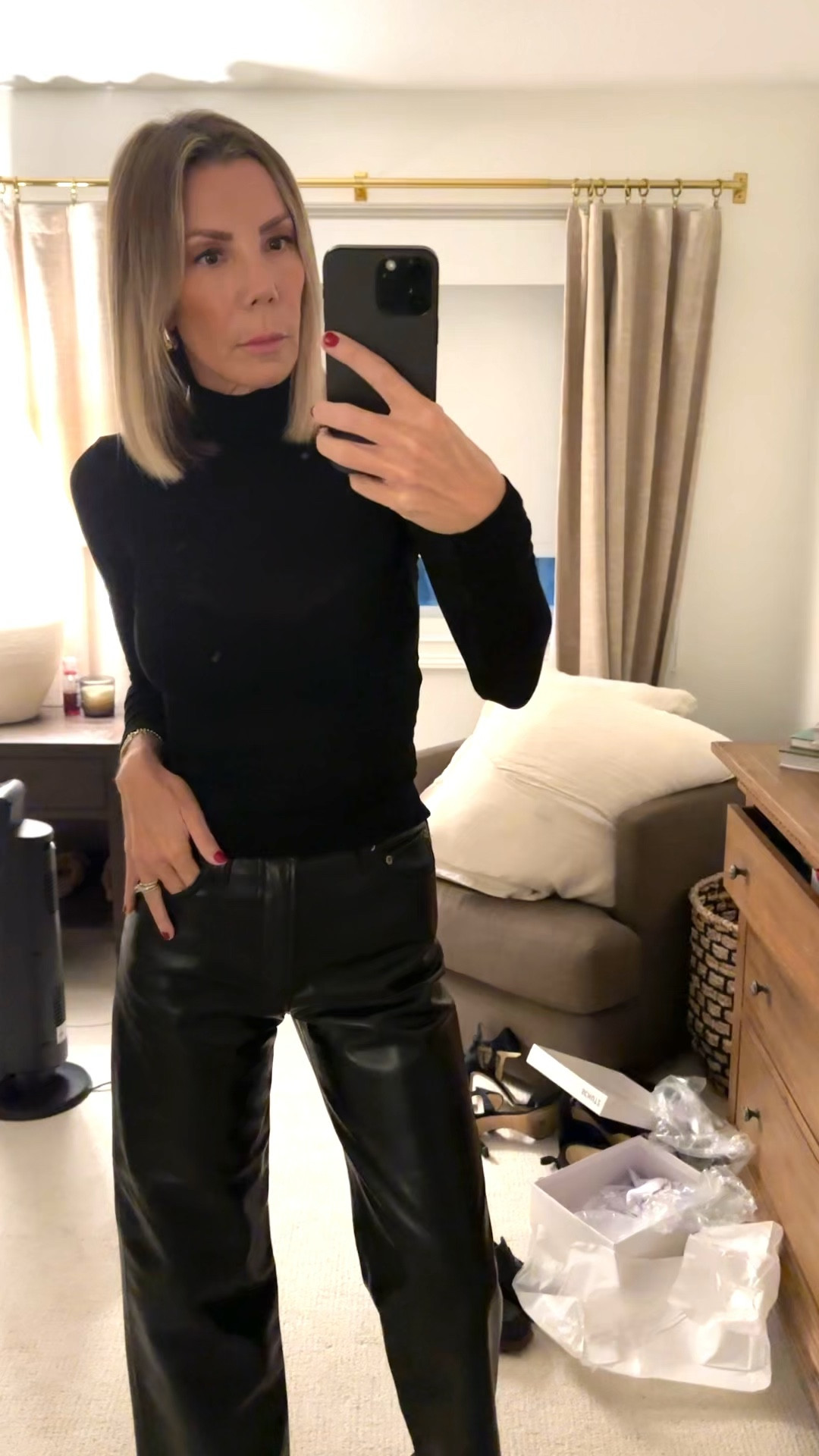 It’s happened. We have found the perfect recycled leather pants. Living in these from here forward.

Clearly I was going through a lot of shoe options 🙈

#LTKStyleTip #LTKHoliday #LTKGiftGuide