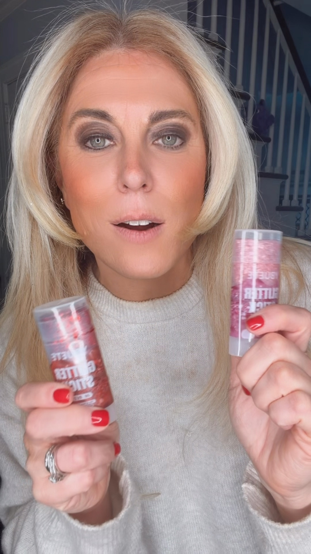 Hair glitter sticks are the absolute best! Absolutely love these

#LTKValentine