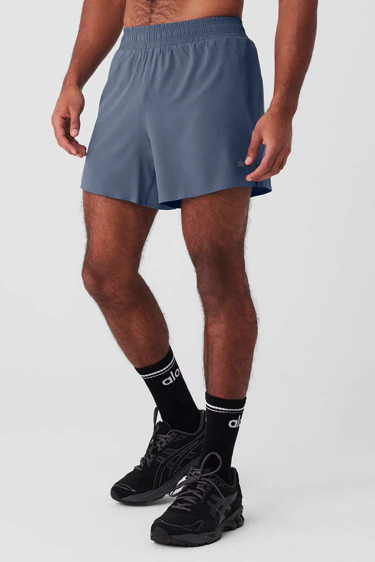 TitaniumBack in StockBlack | Alo Yoga