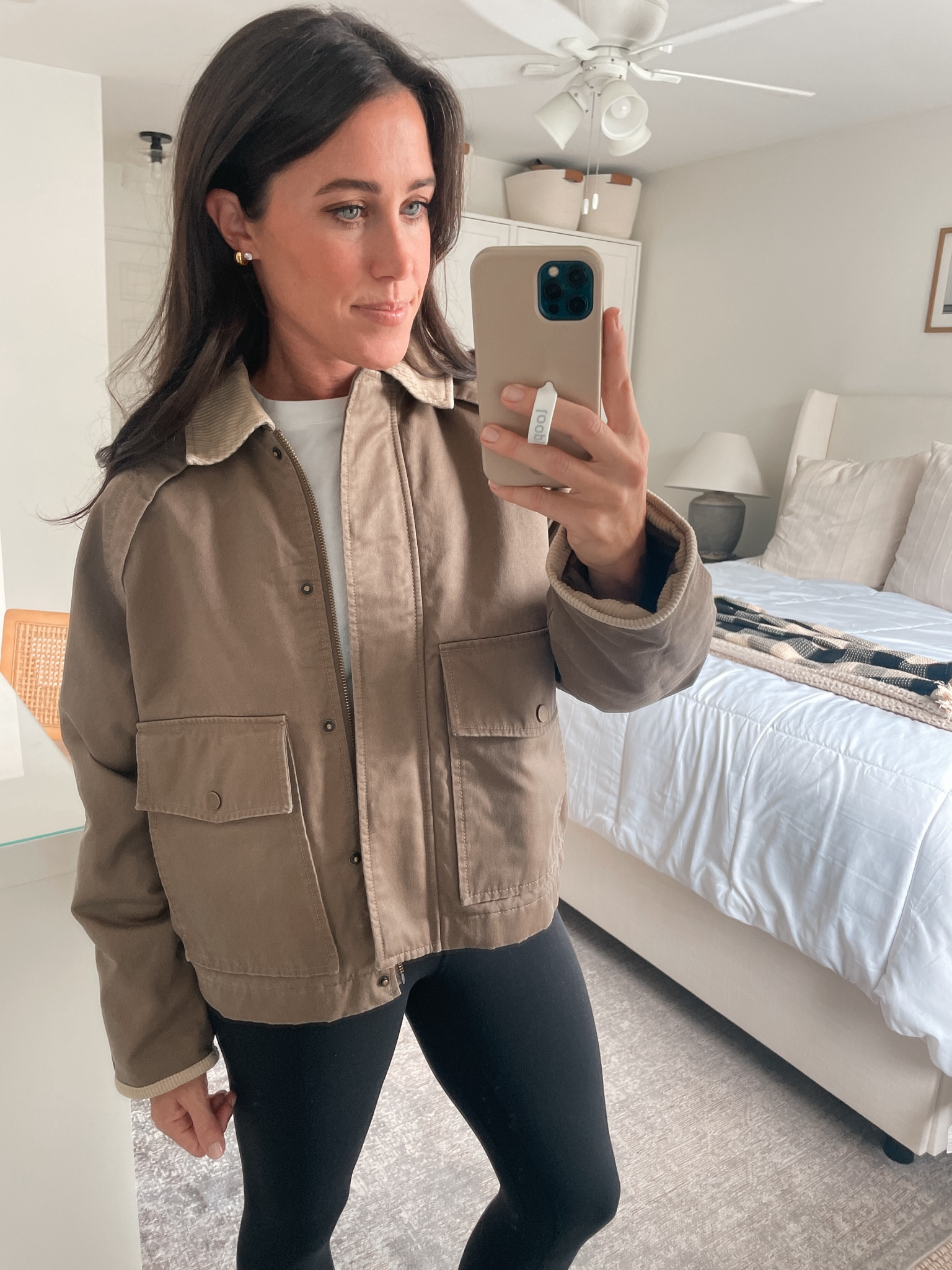 Waxed Barn Jacket - Small


#LTKStyleTip #LTKSeasonal