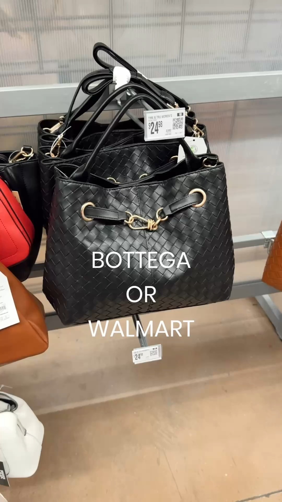 I can’t believe this Bottega lookalike is at Walmart for only $25! 🤯 
