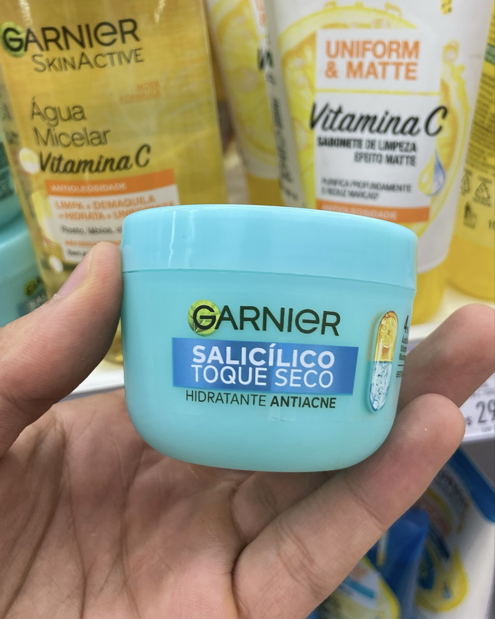 Hidrante antiacne perfeito e toque seco para sua rotina 🩵 esse azulzinho vai ser indispensável no seu skin care 🫧💆‍♀️💆‍♂️

Com três ativos incríveis:

Ácido salicílico 🩵
Vitamina C 🩵
Niacinamida 🩵

#LTKbolsa #LTKbeleza #LTKguiadepresente