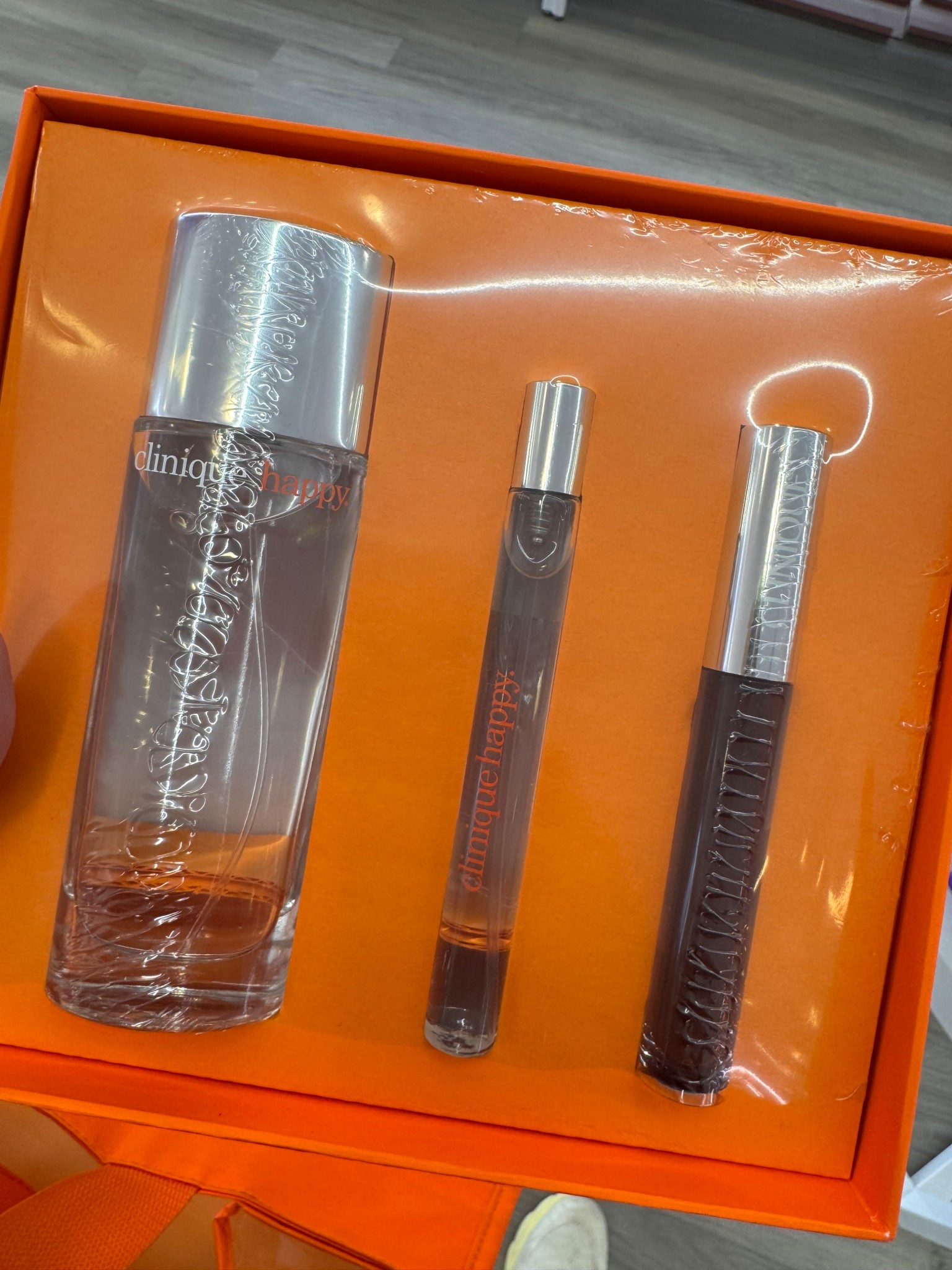 Love this perfume!  Such a crisp clean scent!  Great for a first time perfume and black cherry gloss looks good on every skin tone 

Gifts for her, Christmas gifts, women’s perfumes, women’s subtle perfume, lightly scented perfumes, Clinique perfumes #LTKGifts

#LTKGiftGuide #LTKBeauty #LTKmorningroutine