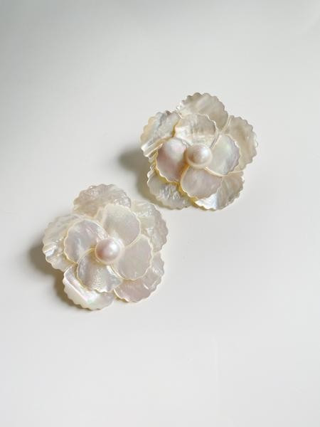 collection earrings: mother of pearl poppy earrings + pearl | Nicola Bathie Jewelry