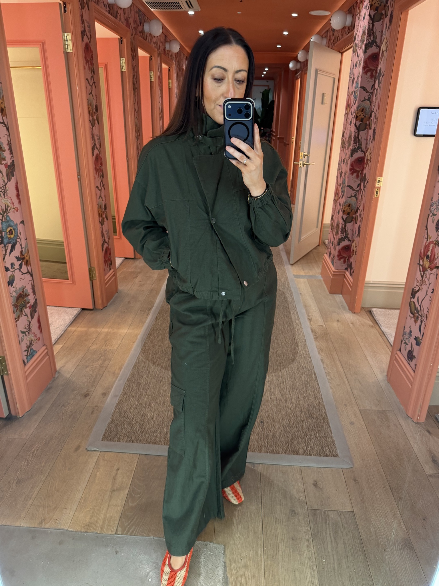 river island green set top and trousers 

 #LTKuk #LTKmidsize #LTKstyletip