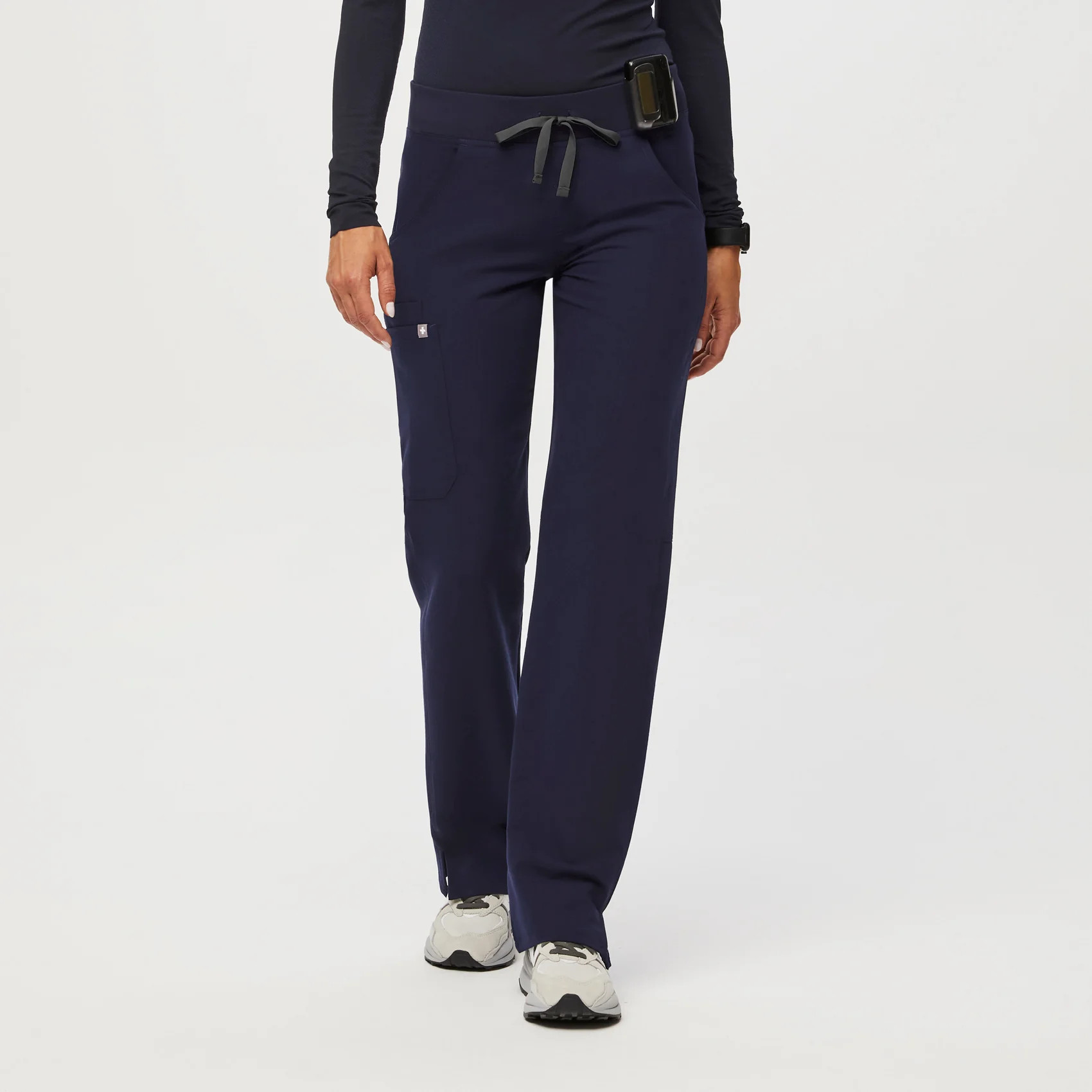Women's Kade Cargo Scrub Pants™ - Navy · FIGS | FIGS