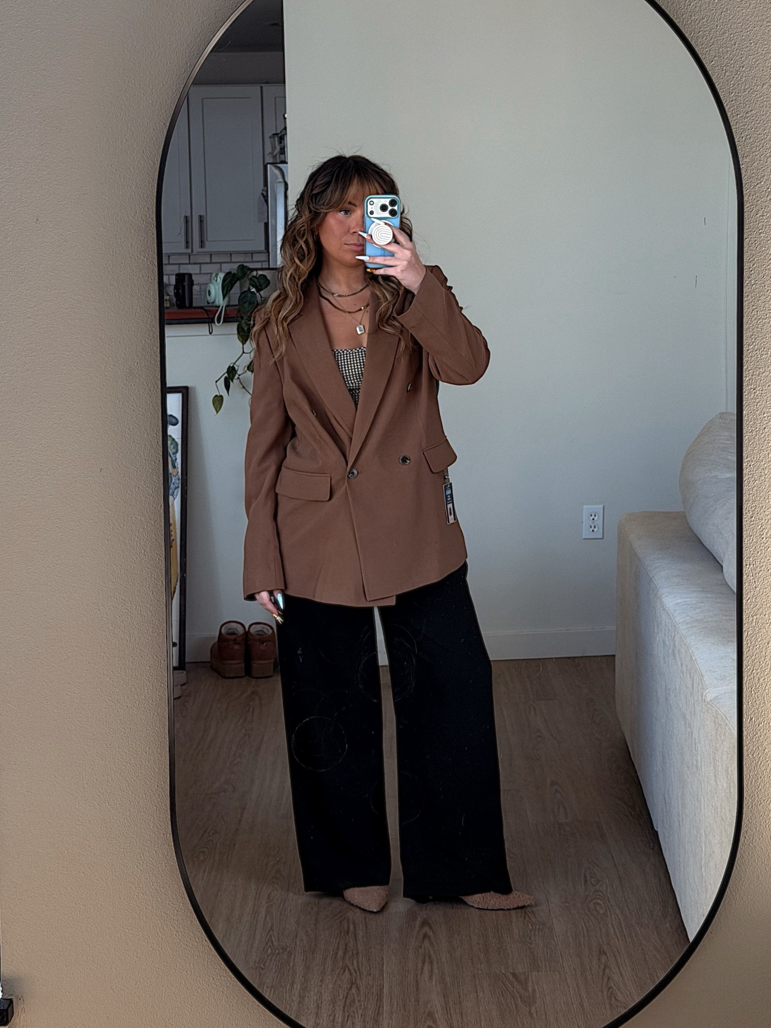 blazer and top - h&m
pants - gap
heels - jeffrey campbell (fashion nova has a good dupe but I can’t link!)

#LTKPetite #LTKWorkwear #LTKootd