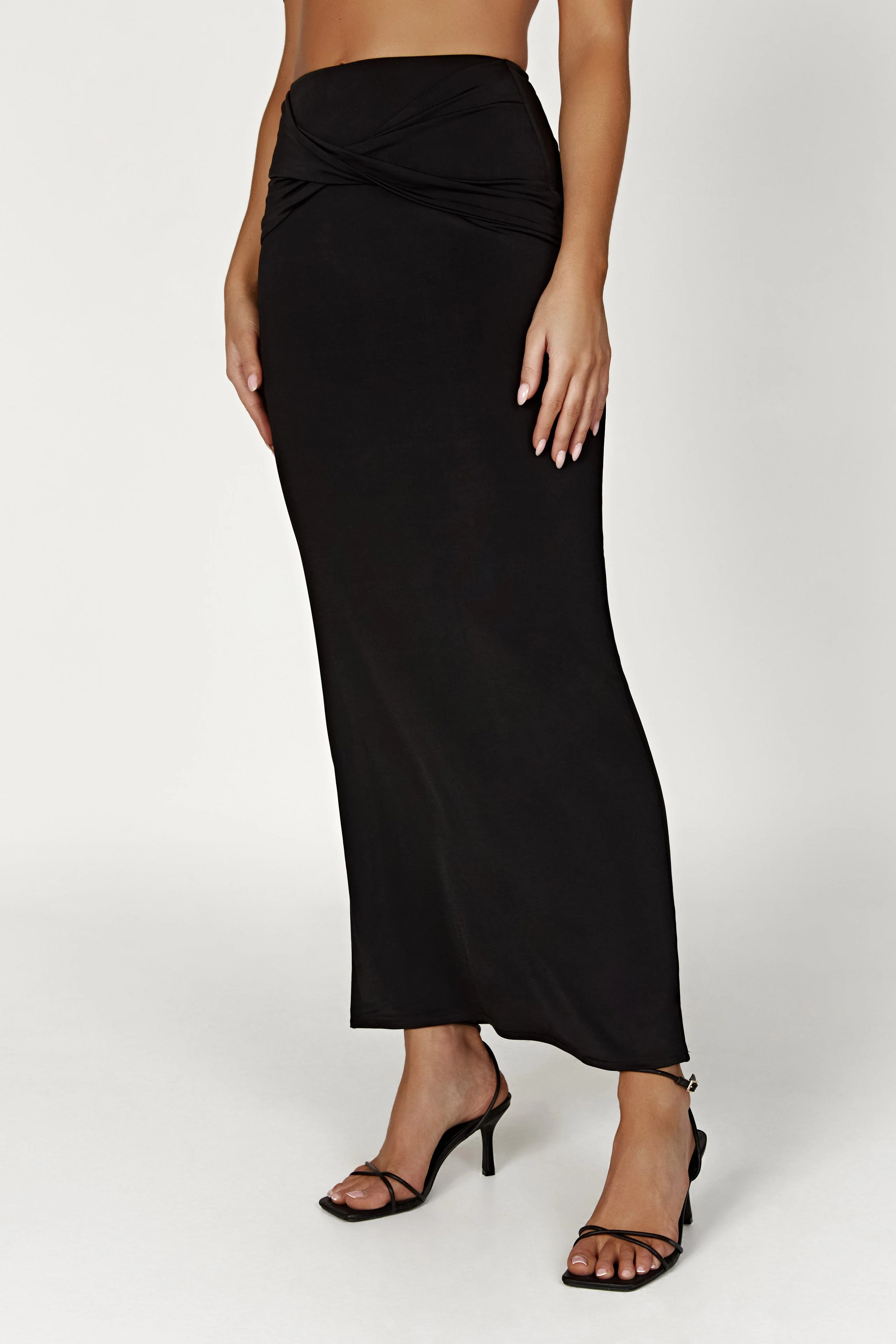 Ceri Maxi Twist Skirt - Black | MESHKI US