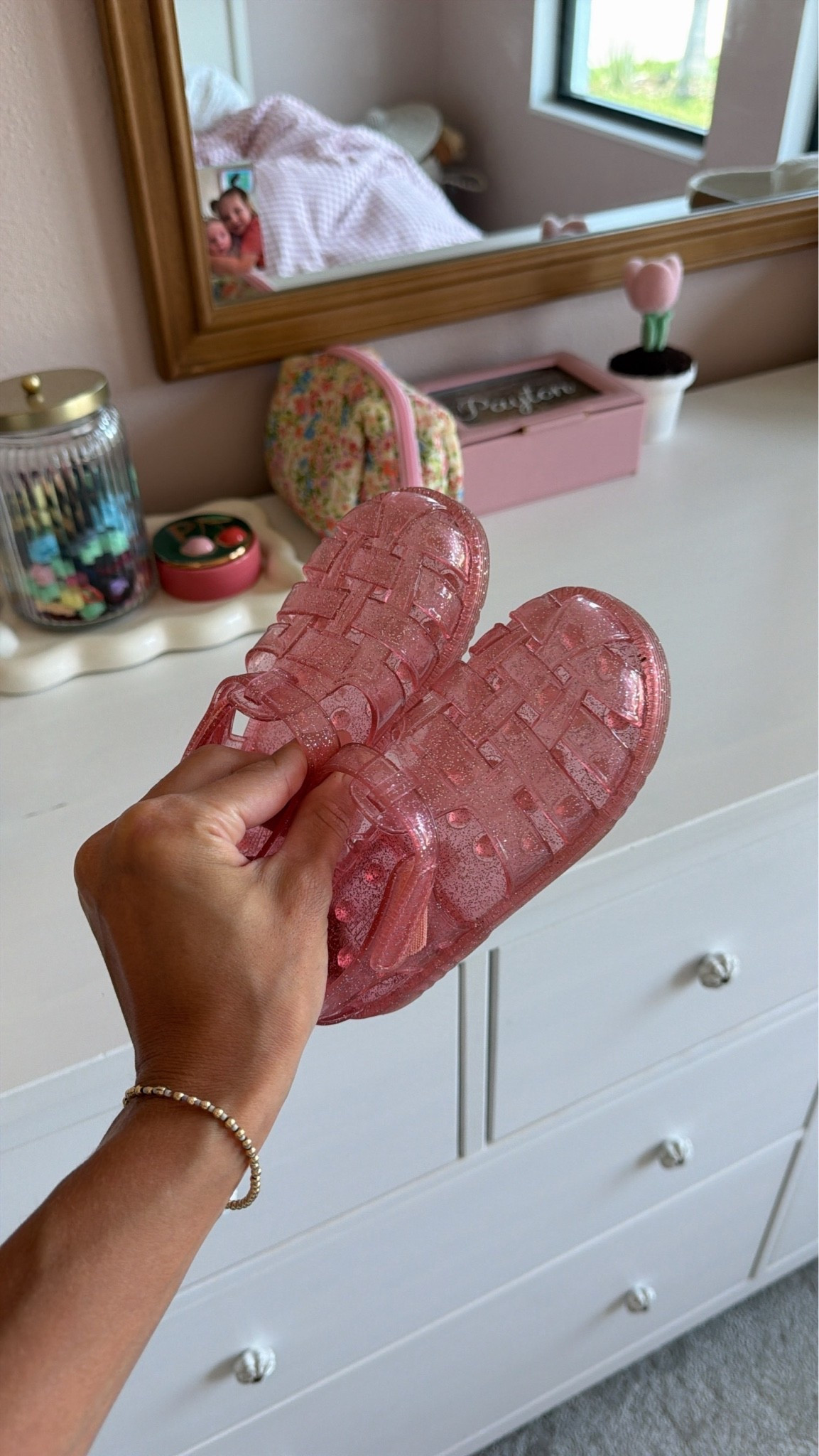 Pink sparkly jelly’s!!💓

Toddler shoes/ summer shoes/ gap factory

#LTKootd #LTKSeasonal #LTKdayinmylife
