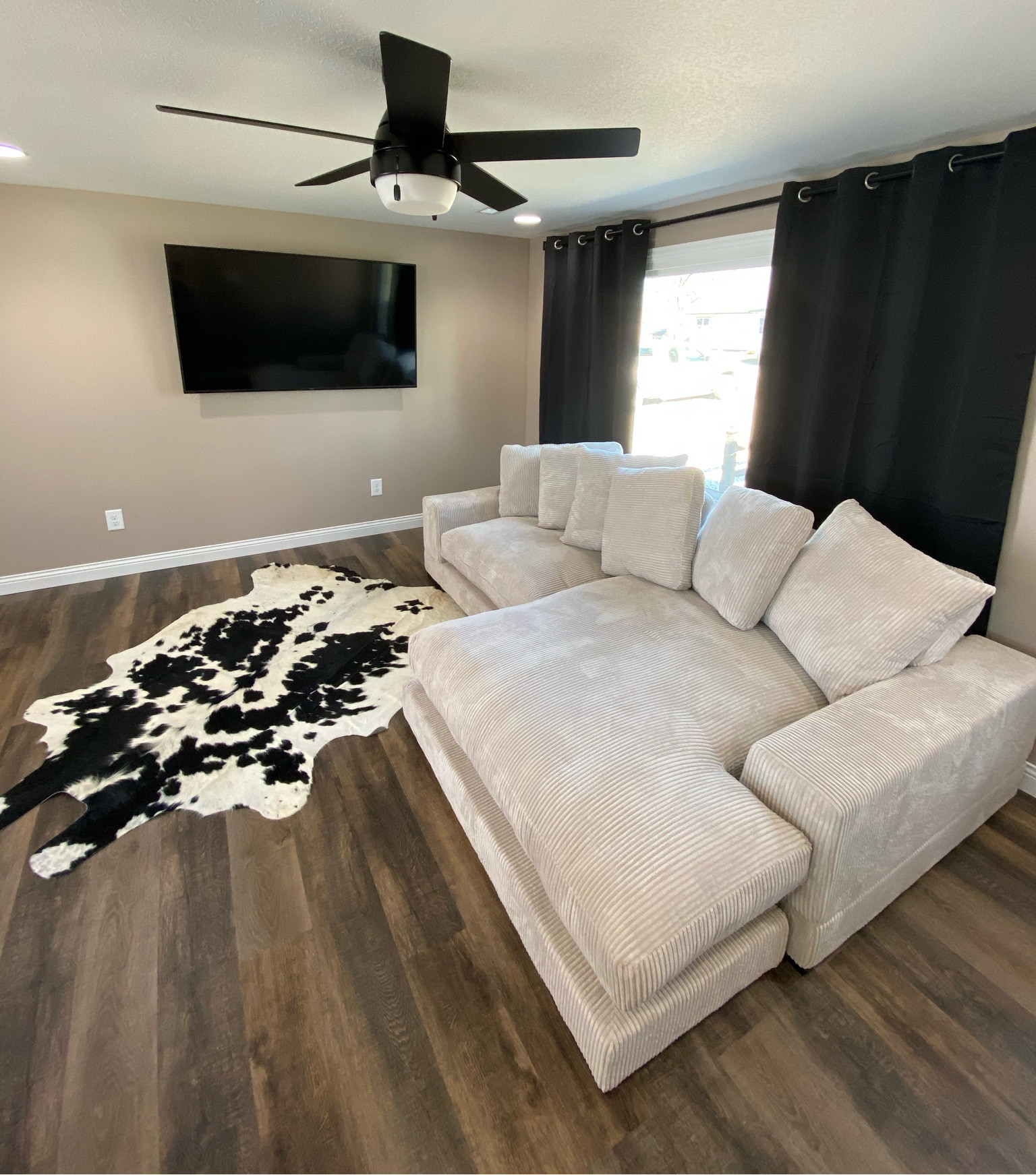 Living room!

#LTKSeasonal #LTKhome #LTKFind