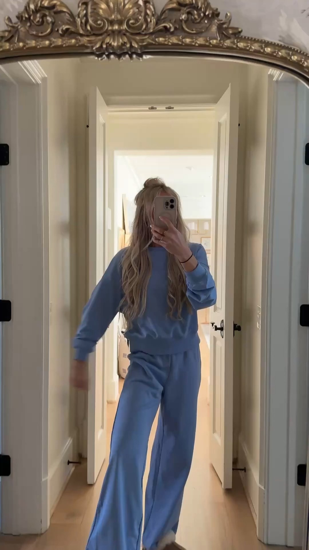 Game day but make it cozy. This soft set is the kind of outfit you never want to take off …  snacks, blankets, football on… perfection. ❄️✨



#cozyloungewear #gamedayathome #amazonfavorites

#LTKPetite #LTKootd #LTKgrwm