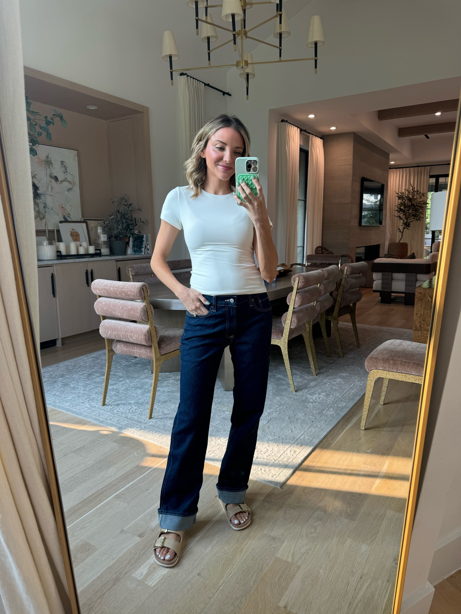 Use code AFDANI for additional 15% off Abercrombie this weekend! 

Jeans: 
Size 26
Color dark with cuff hem 

#Abercrombie 