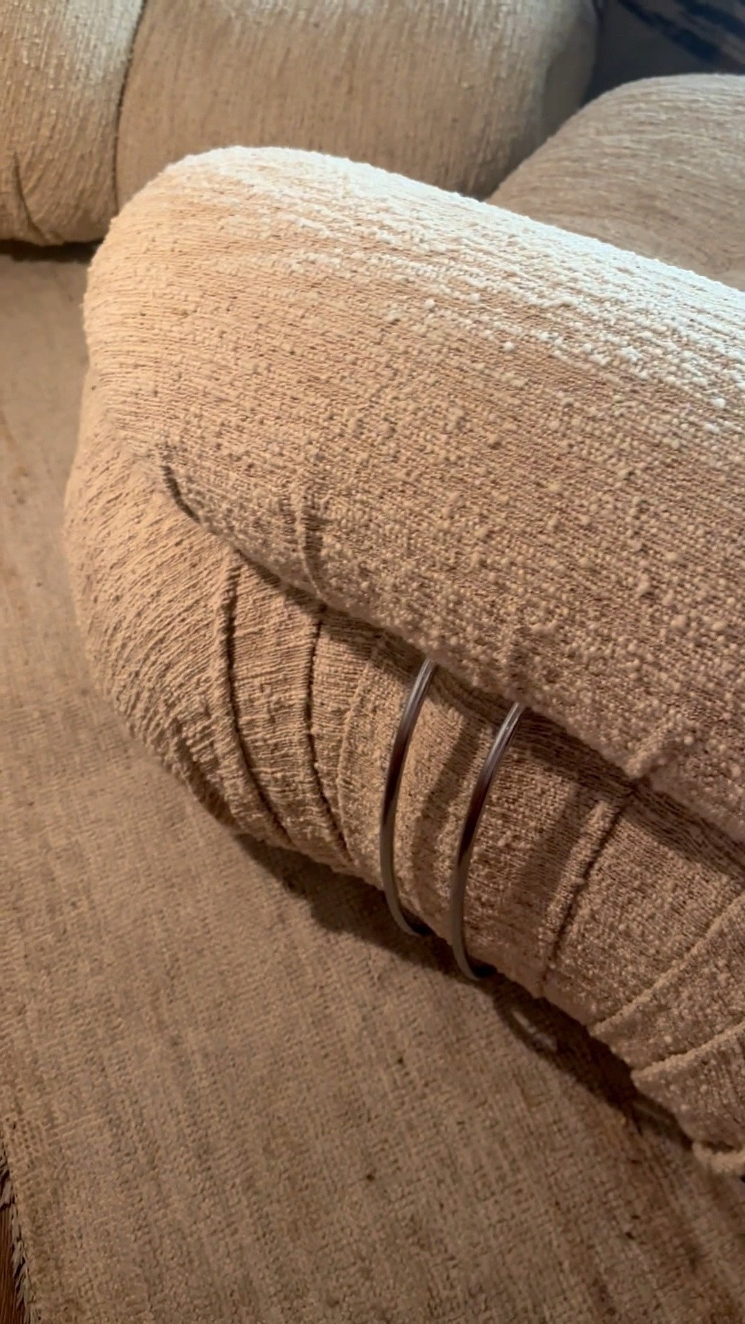 Late afternoon reset. 🤍

A cozy corner, a good book, and nowhere else to be.

I love how an oversized lounge chair can instantly change the mood of a room. The low-profile silhouette, soft curves, and sink-in comfort create the perfect spot to slow down, recharge, and enjoy a quiet moment before the evening begins.

Sometimes the best reset is simply finding a seat that invites you to stay a little longer.

#LoungeChair #LateAfternoonMood #CozyHome #ReadingCorner #LivingRoomInspo #ModernClassic #HomeDecor #InteriorStyling #NeutralHome #HomeInspiration #RelaxedLiving #LTKHome #CozyCorner #DesignerStyle #LivingRoomDesign

#LTKdayinmylife #LTKHome #LTKSaleAlert