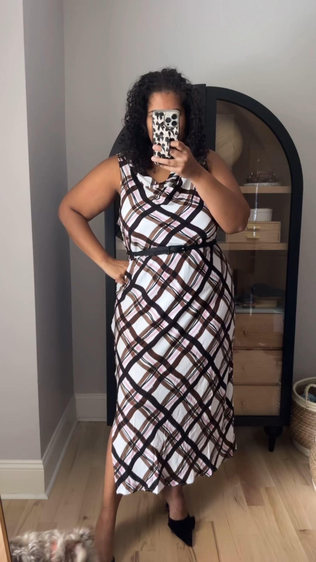 Wearing size 1x in dress. Great workwear option for my curvy gals!

#LTKSaleAlert #LTKFindsUnder50 #LTKPlusSize