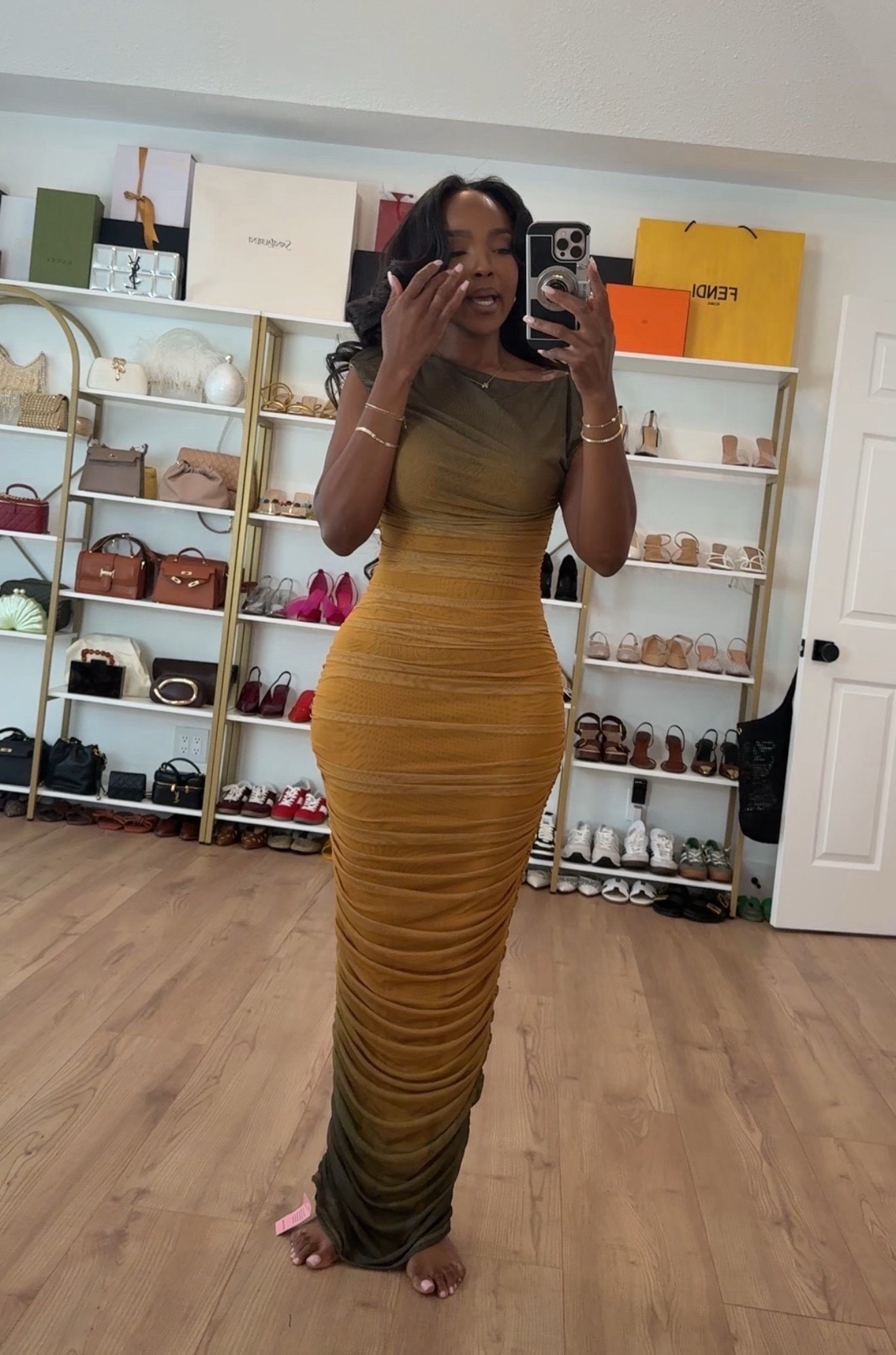 An ombré mesh moment from @prettylittlething that’s giving full goddess energy — the warm blended tones, the sculpting ruching, and the sleek silhouette make this a standout look for the season.

Perfect for holiday parties, winter date nights, and any event where you want effortless impact.

📏 Sizing: Small
Height — 5’4” | 138 lbs | Bust — 34D | Waist — 27” | Hips — 40” | Jeans/Pants — 27 Long or 4 Long

Tap to get details

holiday party outfit ideas, sculpting mesh dresses, ombré evening looks, elegant winter fashion, statement dresses for special events

Follow me on Instagram and YouTube @kirasfashionfinds

Everything linked below for easy shopping!

#LTKHoliday #LTKootd #LTKPetite