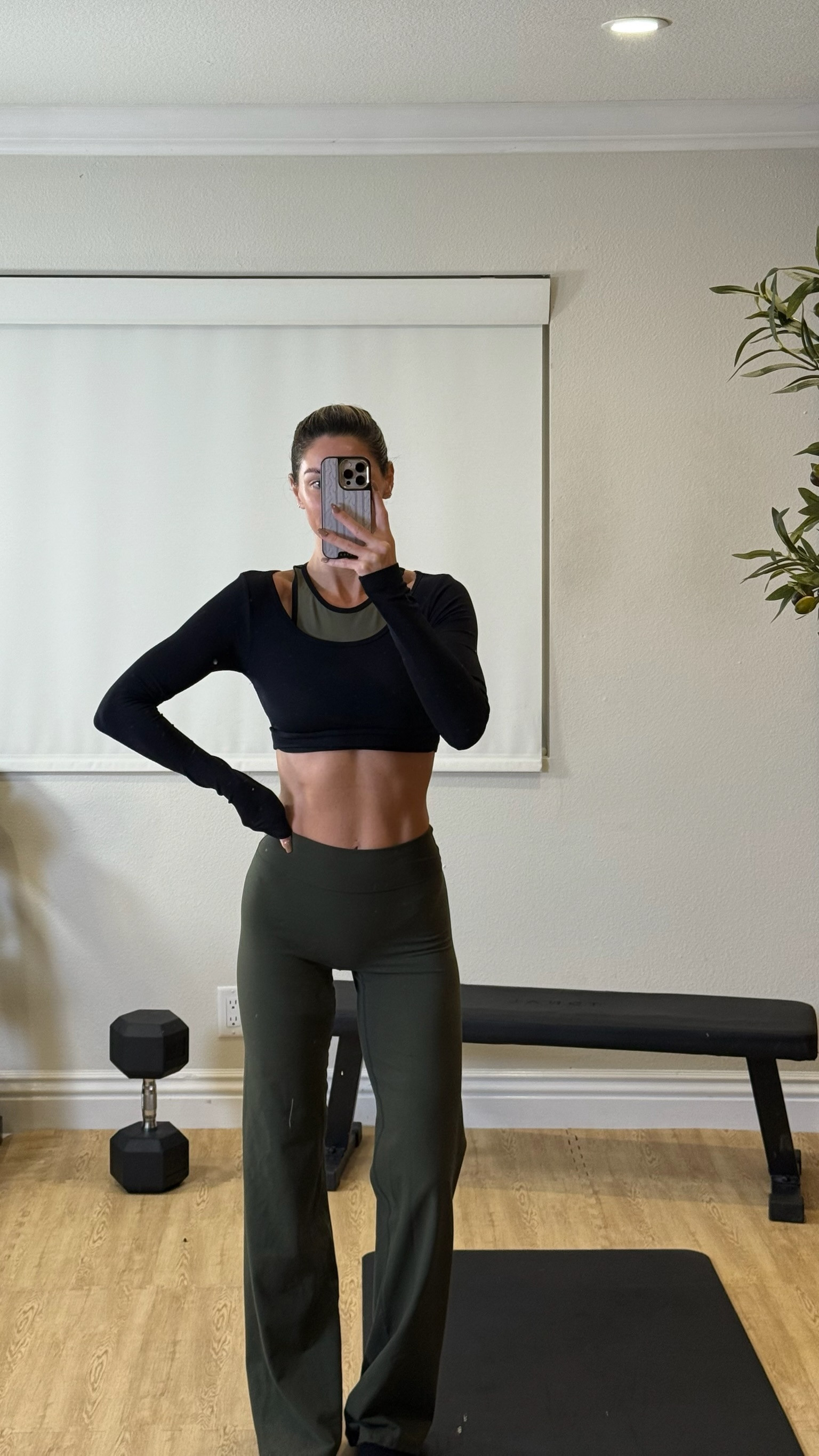 Home workout ootd! Top is sold out so linked the navy and tank top version for you. ❤️ 

 #LTKfitnessgoals #LTKActive #LTKStyleTip