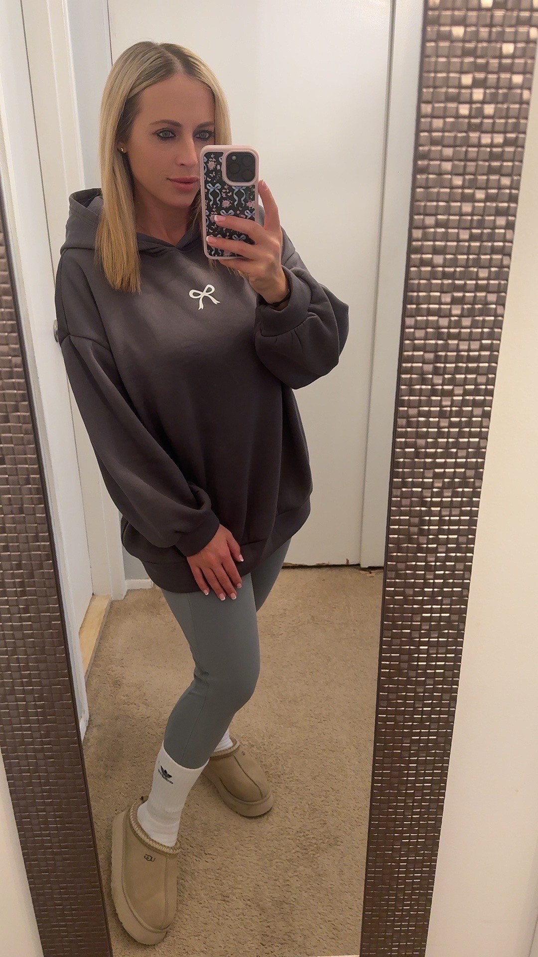Casual outfit. Hoodie. Sweatshirt. Ugg slippers. Leggings. Amazon fashion. Amazon finds. Crew socks 



#LTKFindsUnder100 #LTKFindsUnder50 #LTKMidsize