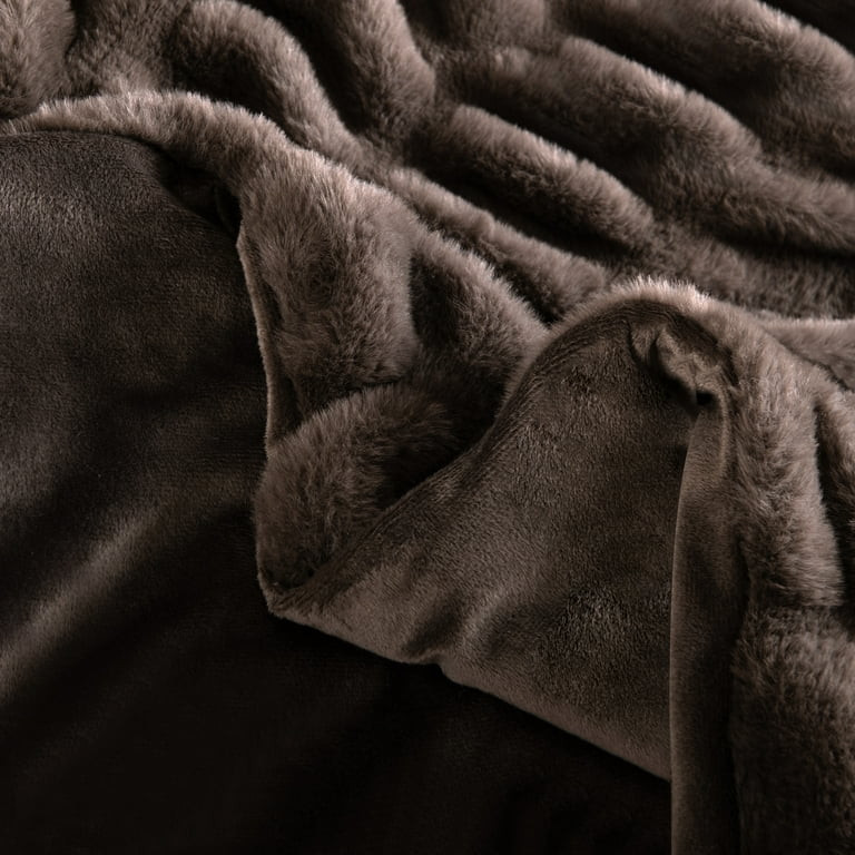 Better Homes & Gardens Dk Brown Polyester Faux Fur Reverse to Mink Throw Blanket, 50"X60", for Ad... | Walmart (US)