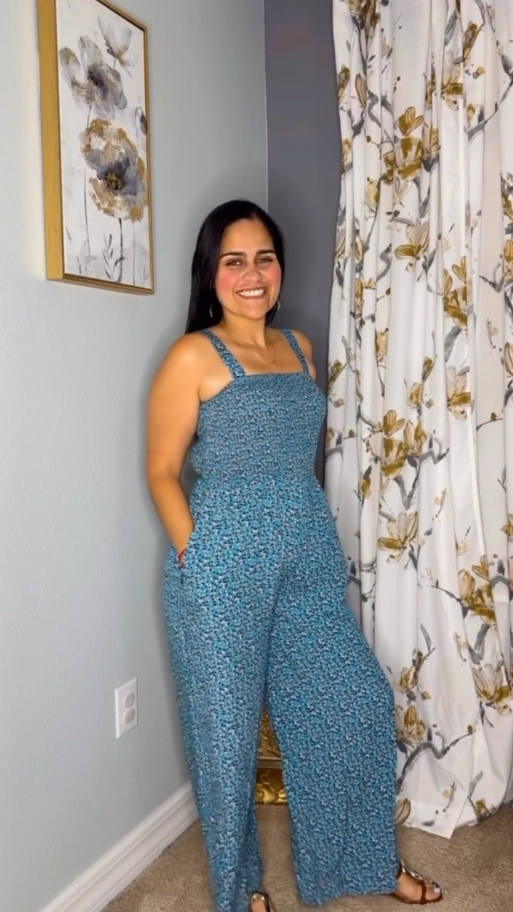 🌿 Estilo relajado, cómodo y con mucha onda 🌿
Este overol de una pieza Dokotoo es ese básico que no sabías que necesitabas:
✨ Corte suelto y sin mangas = frescura total
🌸 Estampado moderno y pierna ancha para un look bohemio-chic
👜 Con bolsillos (¡sí, tiene bolsillos!) para llevar lo esencial
Perfecto para días casuales, viajes o simplemente sentirte cómoda y con estilo.
¿Ya lo añadiste a tu clóset? 😍
#Dokotoo #LookBohemio #EstiloRelajado #OverolChic #ModaCasual

⸻

🌿 Relaxed, comfy, and full of style 🌿
This Dokotoo one-piece jumpsuit is the must-have you didn’t know you needed:
✨ Loose fit and sleeveless = totally breezy
🌸 Trendy print and wide legs for that boho-chic vibe
👜 Comes with pockets (yes, pockets!) to carry your essentials
Perfect for laid-back days, travel, or just feeling comfy and stylish.
Have you added it to your closet yet? 😍
#Dokotoo #BohoStyle #RelaxedLook #ChicJumpsuit #CasualFashion
#dokotoo #dokotoofashion #dokotoogirls