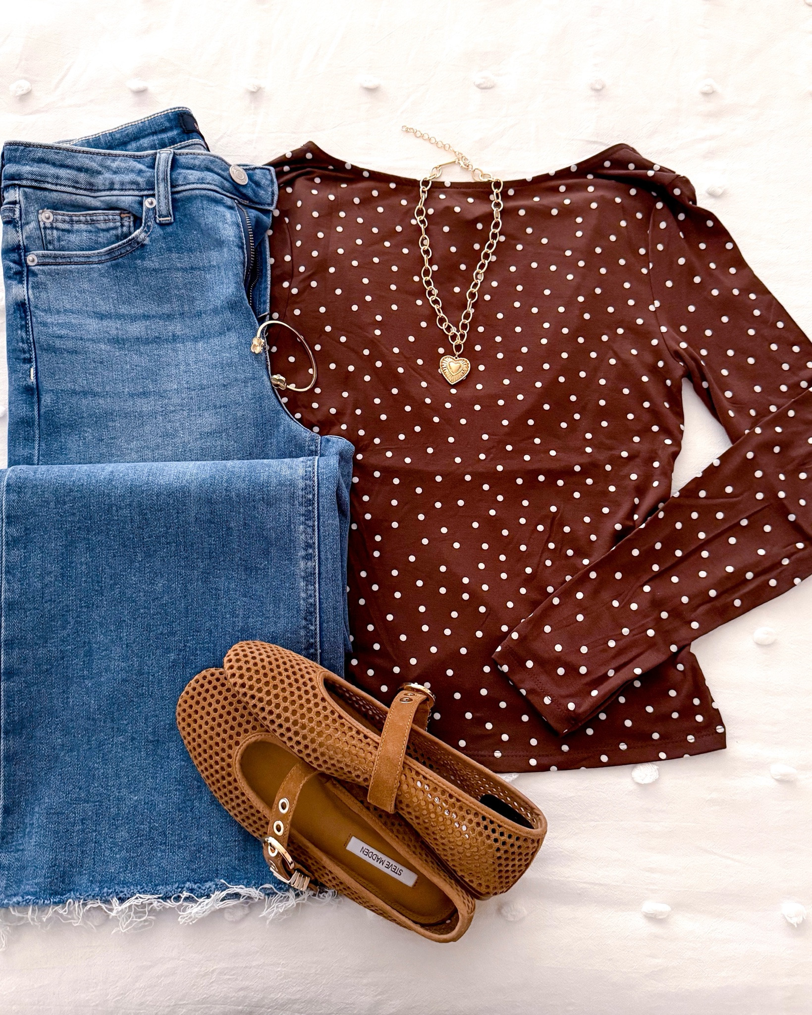 Pre-fall and fall outfit ideas: Pair a good pair of jeans with affordable tops from Target and Walmart. Add some cute shoes and accessories, and you’re all set.

#LTKSeasonal #LTKootd #LTKSaleAlert

#LTKmomlife #LTKWorkwear