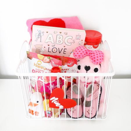 Baby Girl’s Valentine’s Day Basket 💗

#LTKSeasonal #LTKbaby #LTKkids