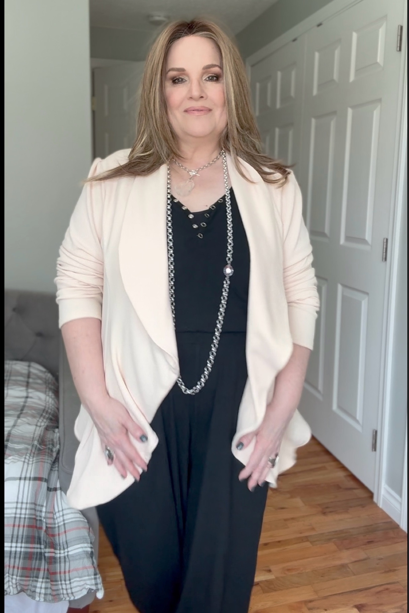 This black jumpsuit suits apple and pear shaped bodies so nicely. It’s also so easy to style which gives us so many options! 

#LTKplussize #LTKover40 #LTKfindsunder50