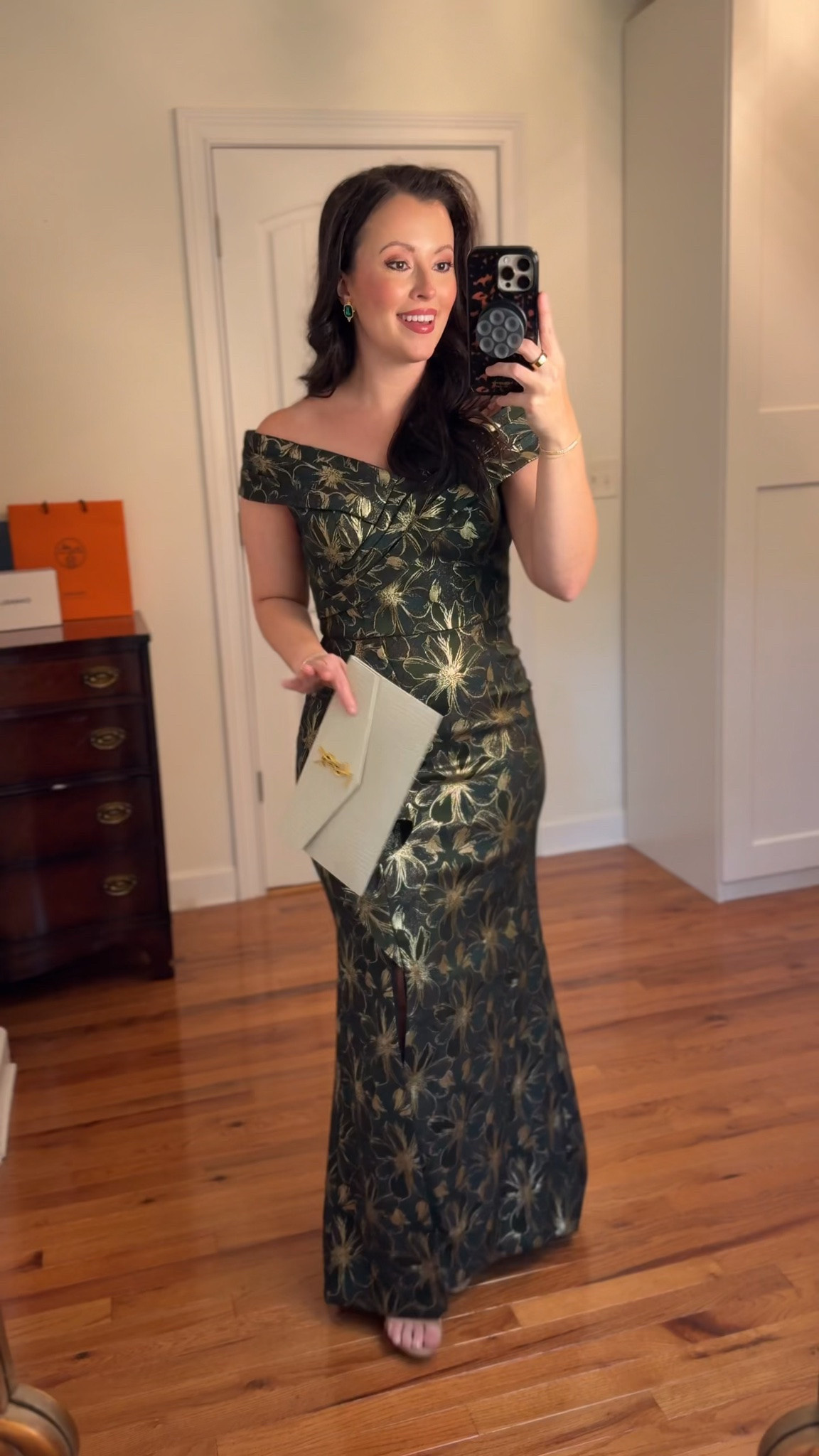 Fall wedding guest dress
Formal wedding guest dress
Black tie optional wedding guest dress

I’m wearing a 6 (has some stretch). I would say size up 1 (I’m normally a 4)

#LTKWedding