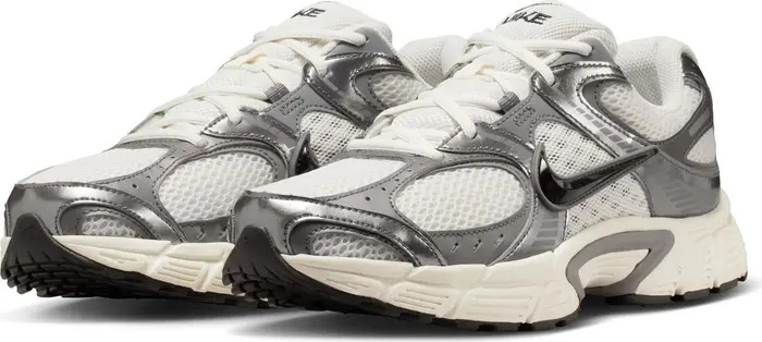 V5 RNR Sneaker (Men) | Nordstrom Rack