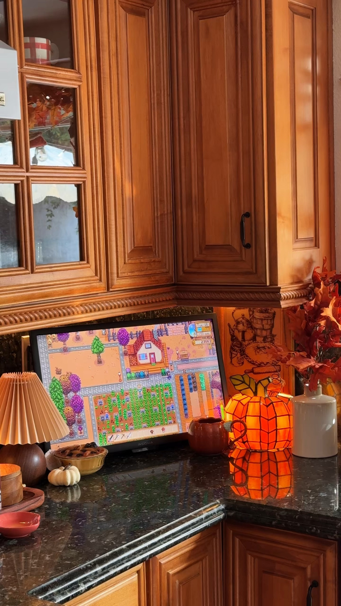 cozy fall moments 🍁 

 

#LTKSeasonal #LTKHome